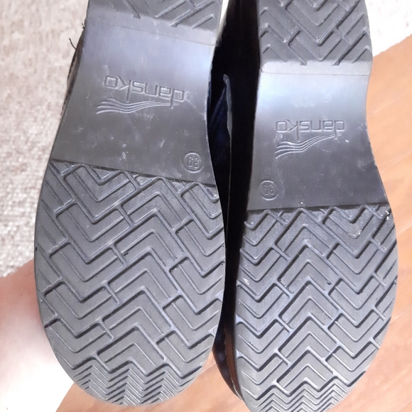 Dansko Clogs size 39 - Picture 14 of 15